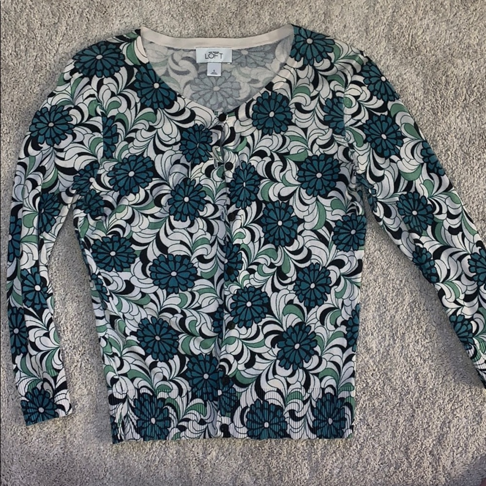 Loft cardigan size Small